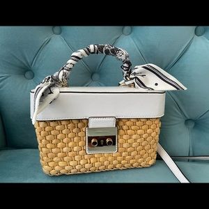 MK woven bag… Vacation ready